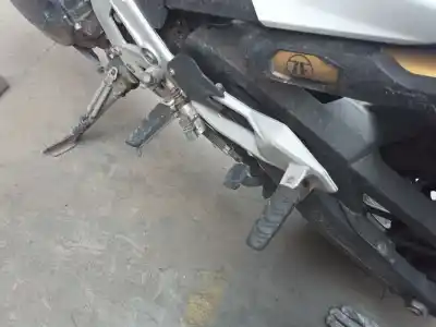 Tweedehands auto-onderdeel stijgbeugel voor bmw f f 900 r (4r90) oem iam-referenties 46718404013