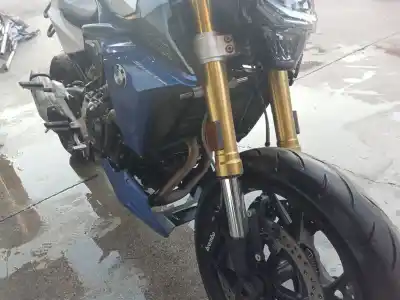 Tweedehands auto-onderdeel waterradiator voor bmw f f 900 r (4r90) oem iam-referenties 17119898404