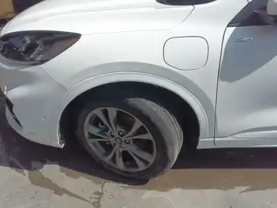 Peça sobressalente para automóvel em segunda mão aba do guarda-lamas dianteiro esquerdo por ford kuga iii (dfk) 2.5 fhev referências oem iam 2640770  