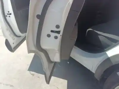 Pezzo di ricambio per auto di seconda mano Serratura Porta Posteriore Sinistra per RENAULT CAPTUR II (HF_) TCE 160 (HFN1) Riferimenti OEM IAM 825031538R  