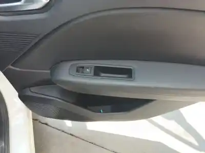 Pezzo di ricambio per auto di seconda mano Comando Alzacristalli Posteriori Destro per RENAULT CAPTUR II (HF_) TCE 160 (HFN1) Riferimenti OEM IAM 254013877R  