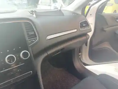 Автозапчастина б/у бардачок для RENAULT MEGANE IV FASTBACK (B9A/M/N_) 1.5 DCI 110 (B9A3) Посилання на OEM IAM 685001166R  