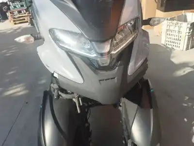 Tweedehands auto-onderdeel rechts koplamp voor yamaha tricity tricity 300 (sh16) oem iam-referenties bx9h43000000