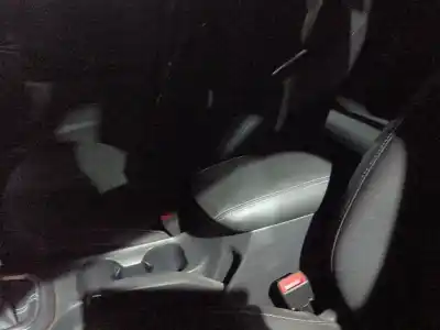 Автозапчасти б/у центральный подлокотник за hyundai i30 (pde, pd, pden) 2.0 n ссылки oem iam 84660g4000