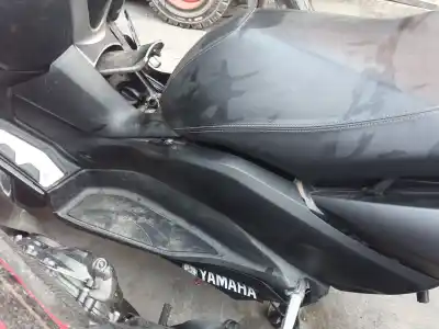 Pezzo di ricambio per auto di seconda mano modanatura per yamaha x-max x-max 400 (sh11) riferimenti oem iam bl1f171100p0