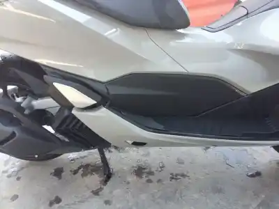 Second-hand car spare part decorative moulding for honda pcx pcx 125 (jk05) oem iam references 64432k1zj10yh