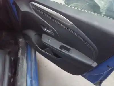 Tweedehands auto-onderdeel regelaar rechts voor ruit voor opel corsa f 1.2 (68) oem iam-referenties 9829043380