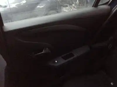 Tweedehands auto-onderdeel rechts achter ruiten bediening voor opel corsa f 1.2 (68) oem iam-referenties 98044803zd