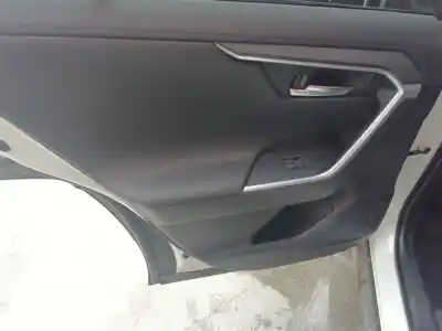 Автозапчастина б/у регулятор склона задній лівий для toyota rav 4 v (_a5_, _h5_) 2.5 hybrid (axah52) посилання на oem iam 8572042140  