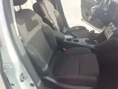 Second-hand car spare part complete seat set for renault megane iv fastback (b9a/m/n_) 1.5 dci 110 (b9a3) oem iam references 873707545r  