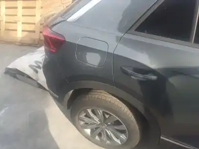 Peça sobressalente para automóvel em segunda mão bomba de combustivel por volkswagen t-roc (a11, d11) 2.0 tdi referências oem iam 5q0919050ba Peça sobressalente para automóvel em segunda mão bomba de combustivel por volkswagen t-roc (a11, d11) 2.0 tdi referências oem iam 5q0919050ba