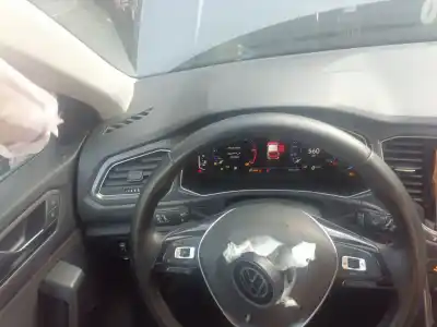 Peça sobressalente para automóvel em segunda mão comandos de alavanca por volkswagen t-roc (a11, d11) 2.0 tdi referências oem iam  Peça sobressalente para automóvel em segunda mão comandos de alavanca por volkswagen t-roc (a11, d11) 2.0 tdi referências oem iam