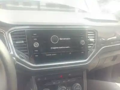 Peça sobressalente para automóvel em segunda mão display gps / multimídia por volkswagen t-roc (a11, d11) 2.0 tdi referências oem iam 2gc035869 Peça sobressalente para automóvel em segunda mão display gps / multimídia por volkswagen t-roc (a11, d11) 2.0 tdi referências oem iam 2gc035869