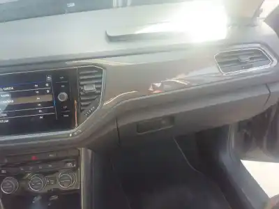 Peça sobressalente para automóvel em segunda mão ventilador de aquecimento por volkswagen t-roc (a11, d11) 2.0 tdi referências oem iam 5q1819021h Peça sobressalente para automóvel em segunda mão ventilador de aquecimento por volkswagen t-roc (a11, d11) 2.0 tdi referências oem iam 5q1819021h