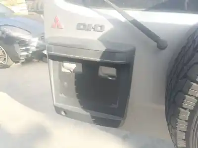 Автозапчасти б/у внешняя ручка ворот за mitsubishi montero iii (v7_w, v6_w) 3.2 di-d (v68w, v78w) ссылки oem iam mr230032