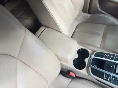 Peça sobressalente para automóvel em segunda mão apoio de braço consola central por porsche macan (95b) 3.0 s referências oem iam 95b864207a Peça sobressalente para automóvel em segunda mão apoio de braço consola central por porsche macan (95b) 3.0 s referências oem iam 95b864207a