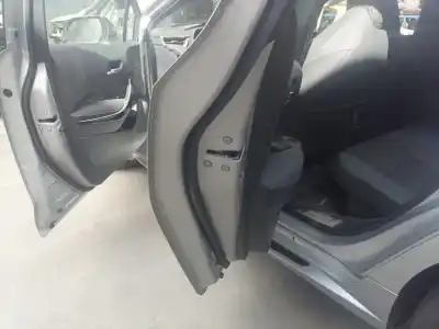 Peça sobressalente para automóvel em segunda mão fechadura da porta traseira esquerda por toyota corolla fastback (_e21_) 1.8 hybrid (zwe211) referências oem iam 6906002580