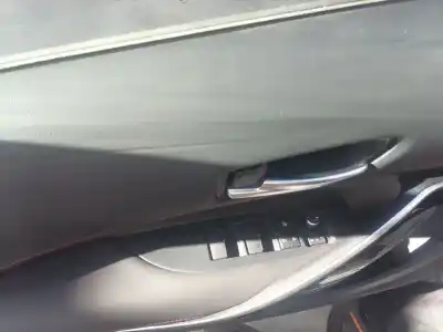Peça sobressalente para automóvel em segunda mão botão / interruptor elevador vidro dianteiro esquerdo por toyota corolla fastback (_e21_) 1.8 hybrid (zwe211) referências oem iam 8404002510