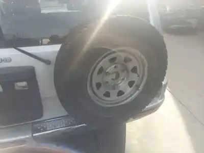 Peça sobressalente para automóvel em segunda mão estepe por mitsubishi montero iii (v7_w, v6_w) 3.2 di-d (v68w, v78w) referências oem iam 16pulgadas Peça sobressalente para automóvel em segunda mão estepe por mitsubishi montero iii (v7_w, v6_w) 3.2 di-d (v68w, v78w) referências oem iam 16pulgadas