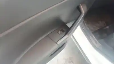 Pezzo di ricambio per auto di seconda mano comandi alzacristalli posteriore sinistro per volkswagen taigo taigo riferimenti oem iam 5g0959855k