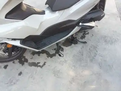 Second-hand car spare part stand / kickstand for honda pcx pcx 125 (jk05) oem iam references 50530k1zj10