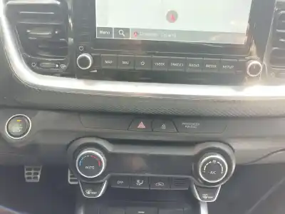 Second-hand car spare part hazard warning lights for kia stonic (yb) 1.0 t-gdi eco-dynamics+ oem iam references 93790h8011  