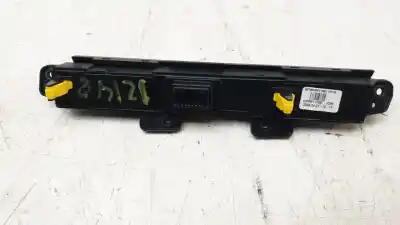 Second-hand car spare part hazard warning lights for kia stonic (yb) 1.0 t-gdi eco-dynamics+ oem iam references 93790h8011  