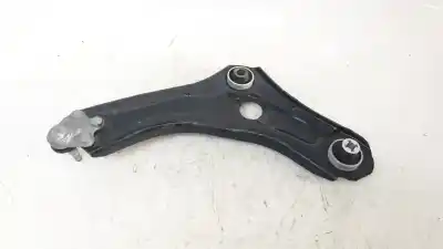 Pezzo di ricambio per auto di seconda mano braccio sospensione inferiore anteriore destro per renault captur ii techno riferimenti oem iam d4440r  