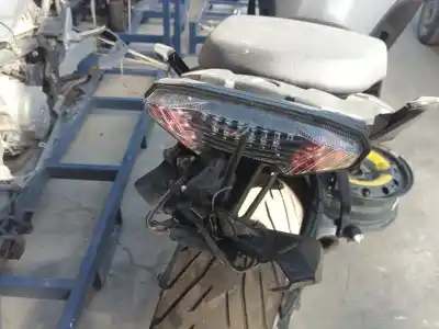 Pièce détachée automobile d'occasion feu arrière central pour yamaha mt mt-07 tracer (rm14) références oem iam b50h47000100