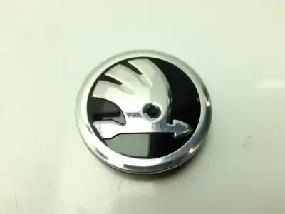 Peça sobressalente para automóvel em segunda mão tampa de jante por skoda kamiq (nw4) 1.0 tsi referências oem iam 5e0601151