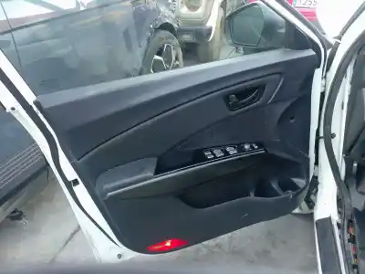 Автозапчастина б/у регулятор вікна передній лівий для ssangyong xlv suv e-xgi 160 посилання на oem iam 7231135000