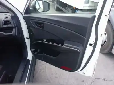 Автозапчастина б/у регулятор переднього правого скла для ssangyong xlv suv e-xgi 160 посилання на oem iam 7232135000