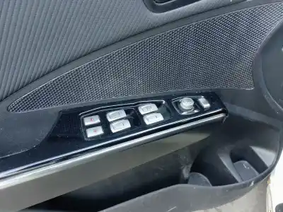 Автозапчастина б/у передні вікний вмикач для ssangyong xlv suv e-xgi 160 посилання на oem iam 8581135100