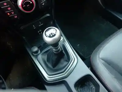 Автозапчастина б/у передач для ssangyong xlv suv e-xgi 160 посилання на oem iam 3170035000