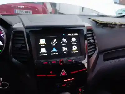 Автозапчастина б/у багатофункційний дисплей для ssangyong xlv suv e-xgi 160 посилання на oem iam 8915035000lax