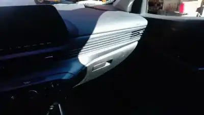 Second-hand car spare part glove compartment for hyundai bayon 1.2 mpi 79 cv maxx (2024) oem iam references 84510q0000nnb