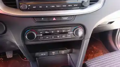 Peça sobressalente para automóvel em segunda mão comando de sofagem (chauffage / ar condicionado) por kia xceed 1.0 t-gdi 74 kw referências oem iam 97250j7202wk