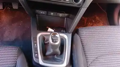 Pezzo di ricambio per auto di seconda mano Leva Del Cambio per KIA XCEED 1.0 T-GDi 74 kW Riferimenti OEM IAM 43700J7100WK  