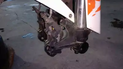 Peça sobressalente para automóvel em segunda mão pinça de travão dianteira direita por ktm super adventure 1290 super adventure referências oem iam 6031301600130