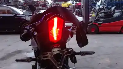 Peça sobressalente para automóvel em segunda mão farolim traseiro central por yamaha yzf-r yzf- r7 referências oem iam 2cr847100100