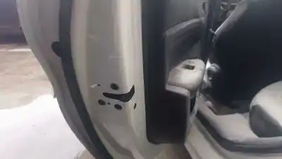 Peça sobressalente para automóvel em segunda mão fechadura da porta traseira esquerda por peugeot 308 ii (lb_, lp_, lw_, lh_, l3_) 1.6 hdi 100 referências oem iam 9826126080