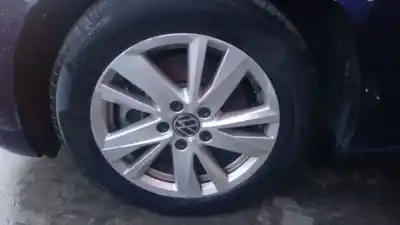 Pezzo di ricambio per auto di seconda mano Cerchione in lega per VOLKSWAGEN TOURAN (5T1) 2.0 TDI Riferimenti OEM IAM 5TA601025Q  