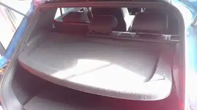 Pezzo di ricambio per auto di seconda mano VASSOIO POSTERIORE per VOLKSWAGEN T-ROC (A11, D11) 1.0 TSI Riferimenti OEM IAM 2GA867769E  