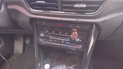 Pièce détachée automobile d'occasion COMMANDE DE CLIMATISATION / CHAUFFAGE pour VOLKSWAGEN T-ROC (A11, D11) 1.0 TSI Références OEM IAM 2GA907044C  