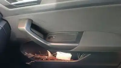 Tweedehands auto-onderdeel schakelaar rechts voor ruit voor volkswagen t-roc (a11, d11) 1.0 tsi oem iam-referenties 5g0959855l