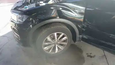 Tweedehands auto-onderdeel transmissie links voor voor volkswagen t-roc (a11, d11) 1.0 tsi oem iam-referenties 5q0407271db