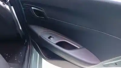 Pièce détachée automobile d'occasion COMMANDE DE LÈVE VITRE ARRIÈRE DROIT pour HYUNDAI I20 III (BC3, BI3) 1.0 T-GDI Références OEM IAM 93581Q00004X  