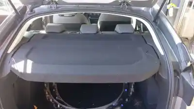 Peça sobressalente para automóvel em segunda mão CHAPELEIRA por CITROEN C4 III (BA_, BB_, BC_) 1.2 PURETECH 130 (BAHNSA, BAHNSB) Referências OEM IAM 98332300ZD  