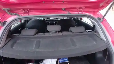 Pezzo di ricambio per auto di seconda mano VASSOIO POSTERIORE per KIA RIO IV (YB, SC, FB) 1.25 Riferimenti OEM IAM 85910H8001  