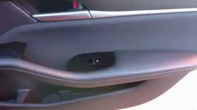 Second-hand car spare part right front power window switch for mazda 3 sedán 2.5 e-skyactiv-g oem iam references bdgf66370